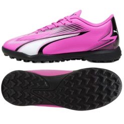 Buty Puma Ultra Play Tt Jr 107779 01 różowe. Czerwone buty treningowe bez wzorów, z gumy, bez zapięcia, do piłki nożnej. W wyprzedaży za 288.77 zł.