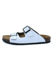 Billowy Klapki w kolorze białym rozmiar: 42. Białe klapki Billowy, bez wzorów, klasyczne, z otwartym noskiem, bez obcasa, bez zapięcia. Za 163.64 zł.