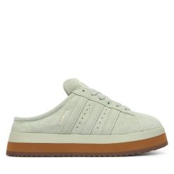 Śniegowce adidas. Zielone śniegowce adidas, bez wzorów, bez zapięcia. Za 569.99 zł.