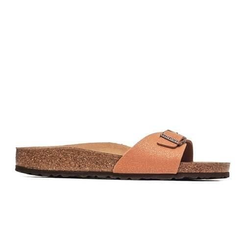 Klapki damskie Birkenstock Madrid. Brązowe klapki Birkenstock, bez wzorów, z materiału, sportowe, bez obcasa, bez zapięcia. Za 383.00 zł.