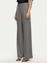 Guess Spodnie materiałowe W4BB02 WGIF2 Szary Relaxed Fit. Szare spodnie materiałowe Guess, z aplikacjami, z materiału. Za 239.99 zł.