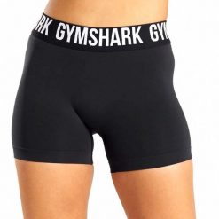 Spodenki treningowe damskie Gymshark Flex. Czarne szorty sportowe Gymshark, bez wzorów. Za 84.99 zł.