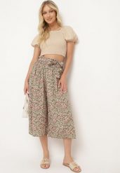 Zielono-Różowe Szerokie Spodnie Typu Szwedy z Plisowanego Materiału z Gumką i Paskiem w Talii Hurefia. Zielone jeansy Born2be, bez wzorów, z jeansu, eleganckie. Za 59.99 zł.