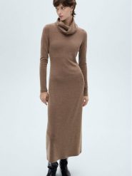 Mango Sukienka dzianinowa 87090625 Brązowy Regular Fit. Brązowe sukienki Mango, m, bez wzorów, z dzianiny, bez kołnierzyka, bez ramiączek. Za 149.99 zł.