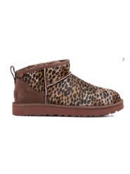 UGG Skórzane botki "Classic Ultra Mini Caspian" w kolorze brązowym rozmiar: 37. Brązowe botki UGG, bez wzorów, z wełny, bez obcasa, bez zapięcia. Za 651.13 zł.
