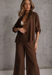 Brązowy Boho Komplet z Bawełną Koszula i Spodnie z Ażurowymi Zdobieniami Runesa. Brązowe koszule Renee, m, z aplikacjami, z bawełny, boho, bez kołnierzyka, bez ramiączek. Za 149.99 zł.