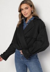 Czarna Krótka Kurtka z Zakładką i Kołnierzykiem w Stylu Trencza Exlla. Czarne kurtki Born2be, m, bez wzorów, z jeansu, eleganckie, bez kaptura. Za 149.99 zł.