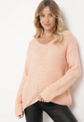 Jasnoróżowy Klasyczny Sweter z Dekoltem w Serek Eloma. Czerwone swetry Born2be, l, bez wzorów, z jeansu, eleganckie, bez ramiączek. W wyprzedaży za 84.99 zł.