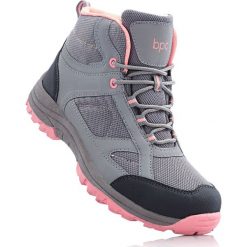 Kozaki outdoorowe bonprix szaro-łososiowy. Buty sportowe lifestyle marki NEWFEEL. Za 109.99 zł.