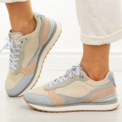 Niebieskie sneakersy damskie McArthur Ma2512w. Niebieskie buty sportowe lifestyle McArthur, na jesień, bez wzorów, z dresówki, casualowe, z okrągłym noskiem, bez zapięcia. Za 239.00 zł.