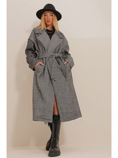 Trend Alaçatı Stili Płaszcz przejściowy w kolorze szarym rozmiar: M. Szare płaszcze Trend Alaçatı Stili, m, bez wzorów, z tkaniny, bez kaptura. Za 96.83 zł.