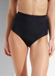 Figi bikini shape, lekki stopień modelowania sylwetki. Czarne bikini bonprix, bez wzorów, eleganckie. Za 82.99 zł.