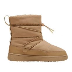 Buty Puma Snowbae Wns 393920 04 beżowy. Brązowe śniegowce bez wzorów, z gumy, bez zapięcia. Za 441.54 zł.