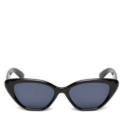 Okulary przeciwsłoneczne DeeZee. Czarne okulary przeciwsłoneczne DeeZee, bez wzorów. Za 39.99 zł.