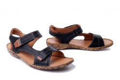 JOSEF SEIBEL 79556 932 101 Rosalie 56 schwarz kombi, sandały damskie. Czarne sandały Josef Seibel, bez wzorów, ze skóry, bez obcasa, bez zapięcia. Za 349.90 zł.