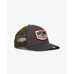Damska czapka typu trucker Superdry Mesh. Niebieskie czapki z daszkiem Superdry, bez wzorów, z meshu, eleganckie. Za 175.05 zł.