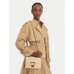 Torebka Coccinelle. Brązowe torebki klasyczne Coccinelle, bez wzorów, klasyczne, bez dodatków. Za 1,299.00 zł.