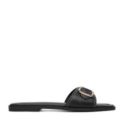 Klapki JENNY. Czarne klapki Jenny, bez wzorów, bez obcasa, bez zapięcia. Za 69.99 zł.