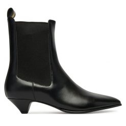 Botki LOVE MOSCHINO. Czarne botki Love Moschino, bez wzorów, bez obcasa, na słupku, bez zapięcia. Za 829.99 zł.