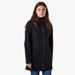 Kurtka softshell damska turystyczna wodoodporna oddychająca Trondheim. Czarne kurtki przejściowe sportowe SWEDEMOUNT, bez wzorów, z softshellu, bez kaptura, trekkingowe. Za 399.99 zł.