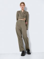 Noisy May Spodnie materiałowe Thea 27024904 Zielony Relaxed Fit. Zielone spodnie materiałowe Noisy May, bez wzorów, z materiału. Za 99.99 zł.