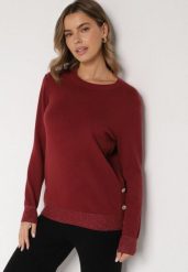 Bordowy Sweter z Guzikami z Boku Tusiana. Czerwone swetry Born2be, bez wzorów, z jeansu, klasyczne, bez ramiączek. Za 79.99 zł.