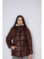 Steve Madden Kurtka zimowa w kolorze czerwonym rozmiar: S. Czerwone kurtki Steve Madden, na zimę, s, bez wzorów, z puchu, bez kaptura. Za 265.40 zł.