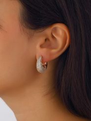 Nakkash Pozłacane kolczyki z cyrkoniami rozmiar: onesize. Żółte kolczyki Nakkash, z cyrkonią, pozłacane. Za 87.40 zł.