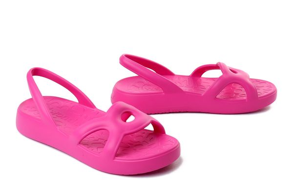 Wonders Glub fucsia, sandały damskie. Czerwone sandały Wonders, bez wzorów, bez obcasa, na płaskiej podeszwie, bez zapięcia. Za 254.92 zł.