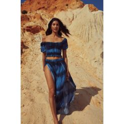 Bluzka Damska Tirra BS Dv 455. Bluzki blue shadow, bez wzorów, z tkaniny, bez kołnierzyka, bez ramiączek. Za 199.90 zł.