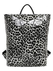 SURI FREY Plecak "Jessy-Lu" w kolorze czarno-białym - 32 x 34 x 10 cm rozmiar: onesize. Czarne plecaki SURI FREY, bez wzorów, z materiału, bez dodatków. Za 86.99 zł.