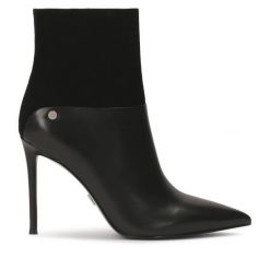 Botki Kazar. Czarne botki Kazar, bez wzorów, bez obcasa, na szpilce, bez zapięcia. Za 479.00 zł.