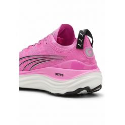 Damskie buty do biegania ForeverRun NITRO™ PUMA Poison Pink Black. Czarne buty do biegania Puma, bez wzorów, bez zapięcia, do biegania. W wyprzedaży za 519.75 zł.