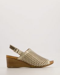 SANDAŁY Z CHOLEWKĄ 030880193 GOLD. Sandały Venezia, bez wzorów, ze skóry, bez obcasa, bez zapięcia. Za 239.00 zł.