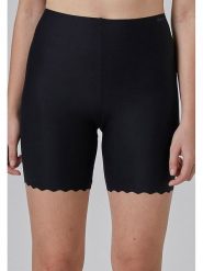 Skiny Szorty w kolorze czarnym rozmiar: 36/38. Czarne szorty Skiny, bez wzorów. Za 74.99 zł.