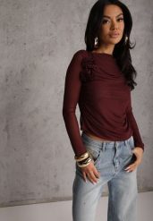 Bordowa Marszczona Bluzka z Siateczki Zdobiona Aplikacją w Kształcie Róży Olirisa. Czerwone bluzki Renee, m, z aplikacjami, z bawełny, bez kołnierzyka, bez ramiączek. Za 74.99 zł.