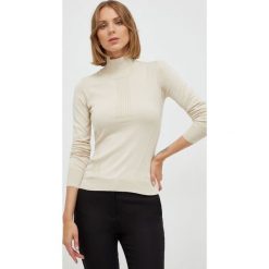 Trussardi sweter damski kolor beżowy lekki z golfem. Brązowe swetry TRUSSARDI, l, bez wzorów, z dzianiny, bez ramiączek. W wyprzedaży za 279.99 zł.