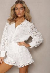 Białe Koronkowe Szorty High Waist przed Kolano Leporiana. Białe szorty Renee, bez wzorów, z koronki. W wyprzedaży za 87.99 zł.