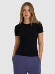 4F T-shirt z prążkowanej dzianiny z modalem damski - czarny S. Czarne t-shirty 4f, s, bez wzorów, z dzianiny, klasyczne, bez kołnierzyka, bez ramiączek. W wyprzedaży za 69.99 zł.