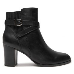 Botki Caprice. Czarne botki Caprice, bez wzorów, bez obcasa, na słupku, bez zapięcia. Za 369.99 zł.