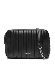 Calvin Klein Torebka Mini Line Quilt Camera Bag K60K613078 Czarny. Czarne listonoszki Calvin Klein, bez wzorów, ze skóry, bez dodatków. Za 299.99 zł.