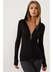 Milan Kiss Bluzka w kolorze czarnym rozmiar: S. Czarne bluzki Milan Kiss, s, bez wzorów, bez kołnierzyka, bez ramiączek. Za 101.23 zł.