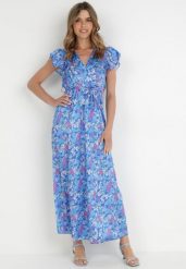 Niebieska Sukienka Cythanassa. Niebieskie sukienki Born2be, bez wzorów, z materiału, wakacyjne, bez kołnierzyka, bez ramiączek, maxi. Za 169.99 zł.