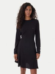 Tommy Jeans Sukienka codzienna DW0DW21916 Czarny Regular Fit. Czarne sukienki Tommy Jeans, na co dzień, m, bez wzorów, z jeansu, bez kołnierzyka, bez ramiączek, proste. Za 409.99 zł.