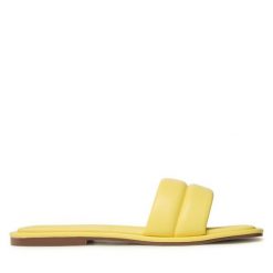 Klapki Surface Project. Żółte klapki Surface Project, bez wzorów, bez obcasa, bez zapięcia. Za 299.99 zł.