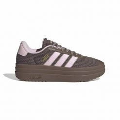 Buty sportowe damskie adidas VL Court Bold. Brązowe buty treningowe adidas, bez wzorów, z materiału, bez zapięcia. Za 391.05 zł.