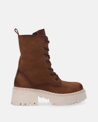 BRĄZOWE WORKERY Z NUBUKU G235K232016 CINN. Brązowe botki Venezia, bez wzorów, z nubiku, bez obcasa, bez zapięcia. Za 239.00 zł.