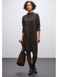 Street One Sukienka dzianinowa w kolorze brązowym rozmiar: 42. Brązowe sukienki Street One, na co dzień, bez wzorów, z dzianiny, street, bez kołnierzyka, bez ramiączek, midi, proste. Za 170.07 zł.