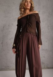 Brązowe Spodnie High Waist o Kroju Balloon Mezesha. Brązowe jeansy Renee, l, bez wzorów, z jeansu, z podwyższonym stanem, krótkie. Za 89.99 zł.