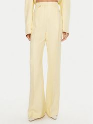 JACQUEMUS Spodnie materiałowe 24E241PA003 Żółty Regular Fit. Żółte spodnie materiałowe JACQUEMUS, bez wzorów, z materiału. Za 2,059.00 zł.